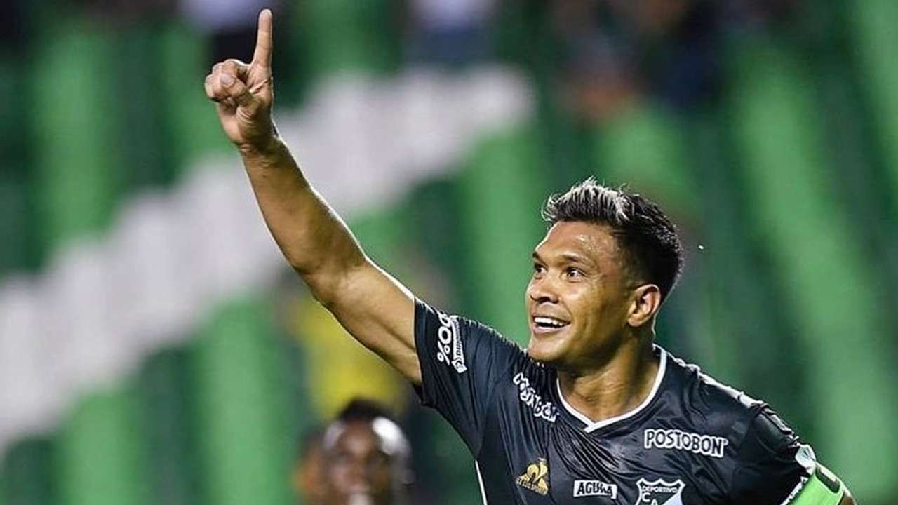 trabzonspordan-olayli-ayrilmisti-40-yasinda-da-gollerine-devam-ediyor