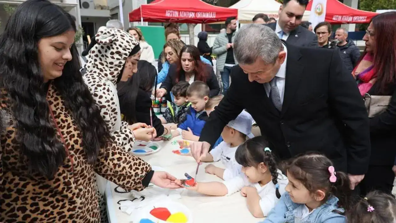artvinde-dunya-su-gunu-etkinligi-cocuklara-su-tasarrufu-anlatildi