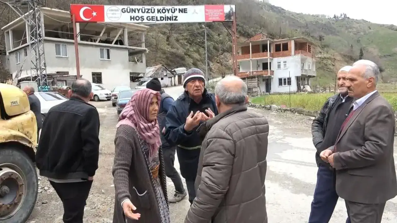 gumushanede-bir-koy-birbirine-girdi-bakanliktan-ret-karari