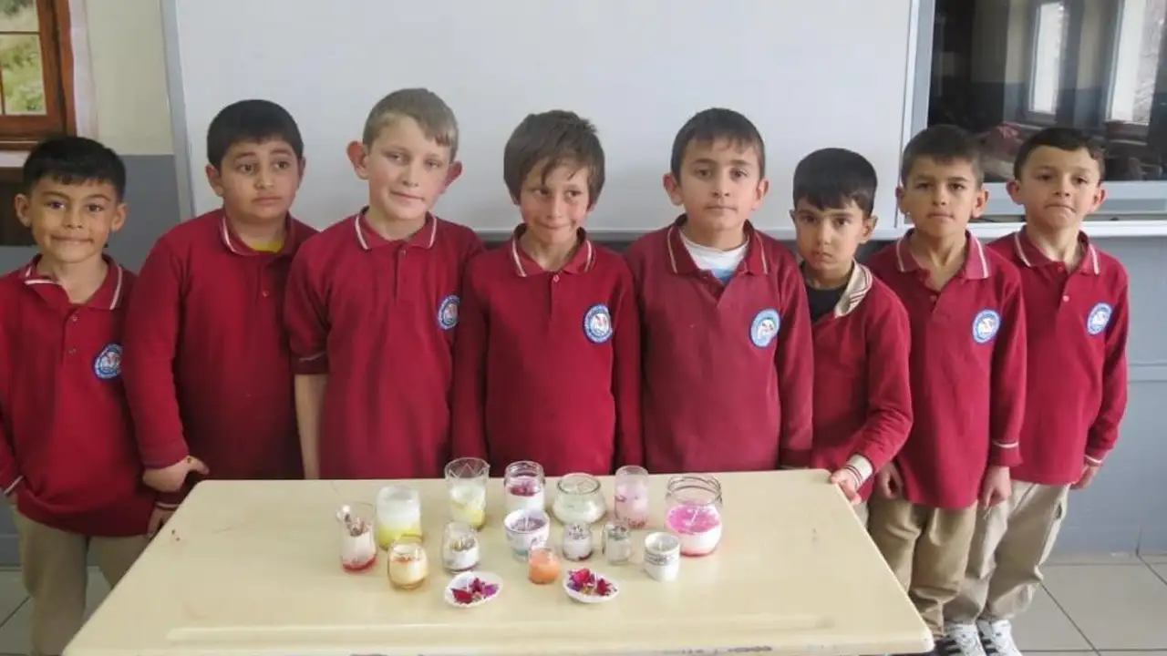 bayburtta-ornek-proje-aileler-egitim-surecine-dahil-oluyor