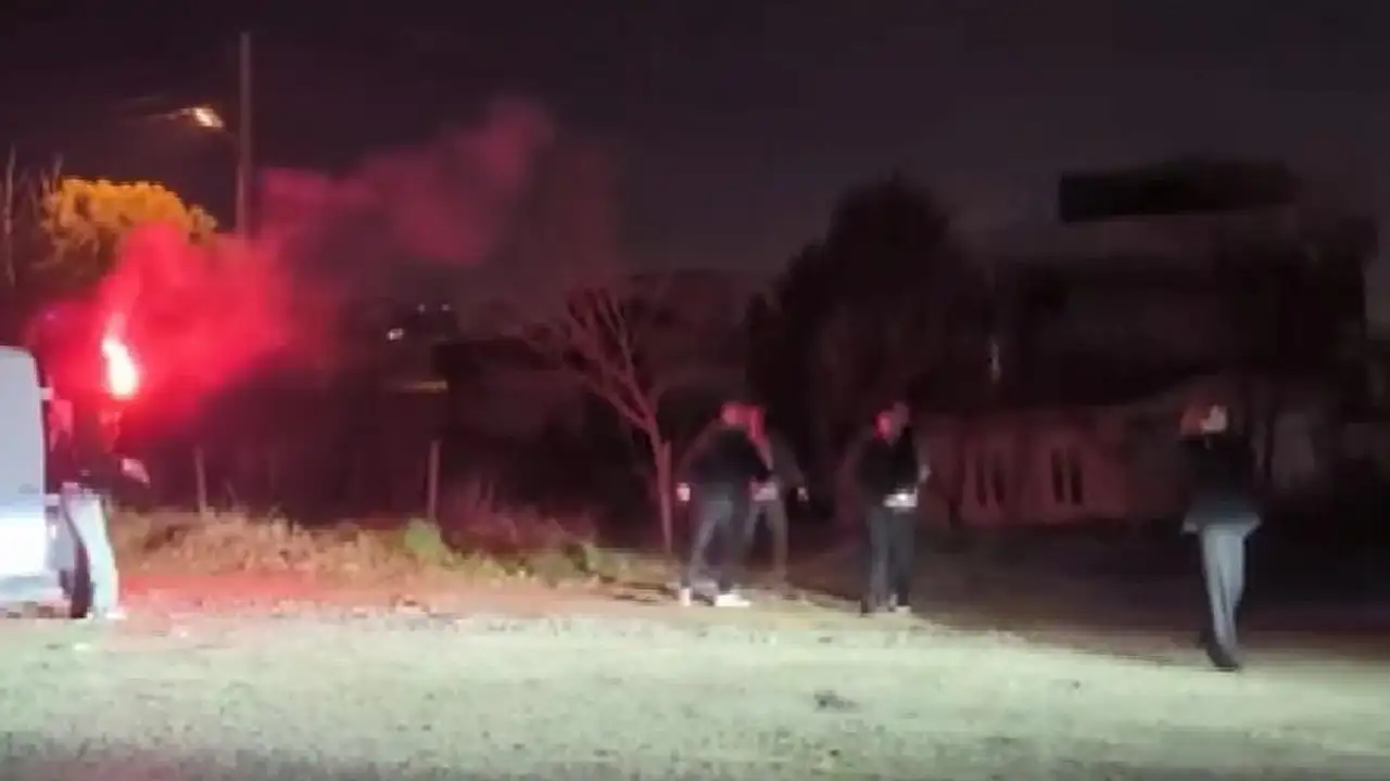 kurgu-kavga-ile-sok-yasatti-teklif-geldi-cevap-evet-oldu