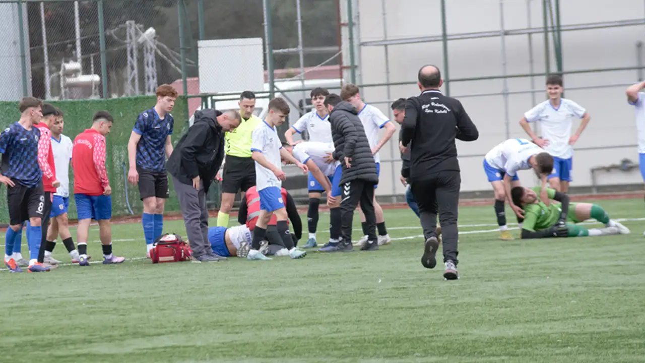 rizede-final-macinda-korku-dolu-anlar-genc-futbolcu-olumden-dondu