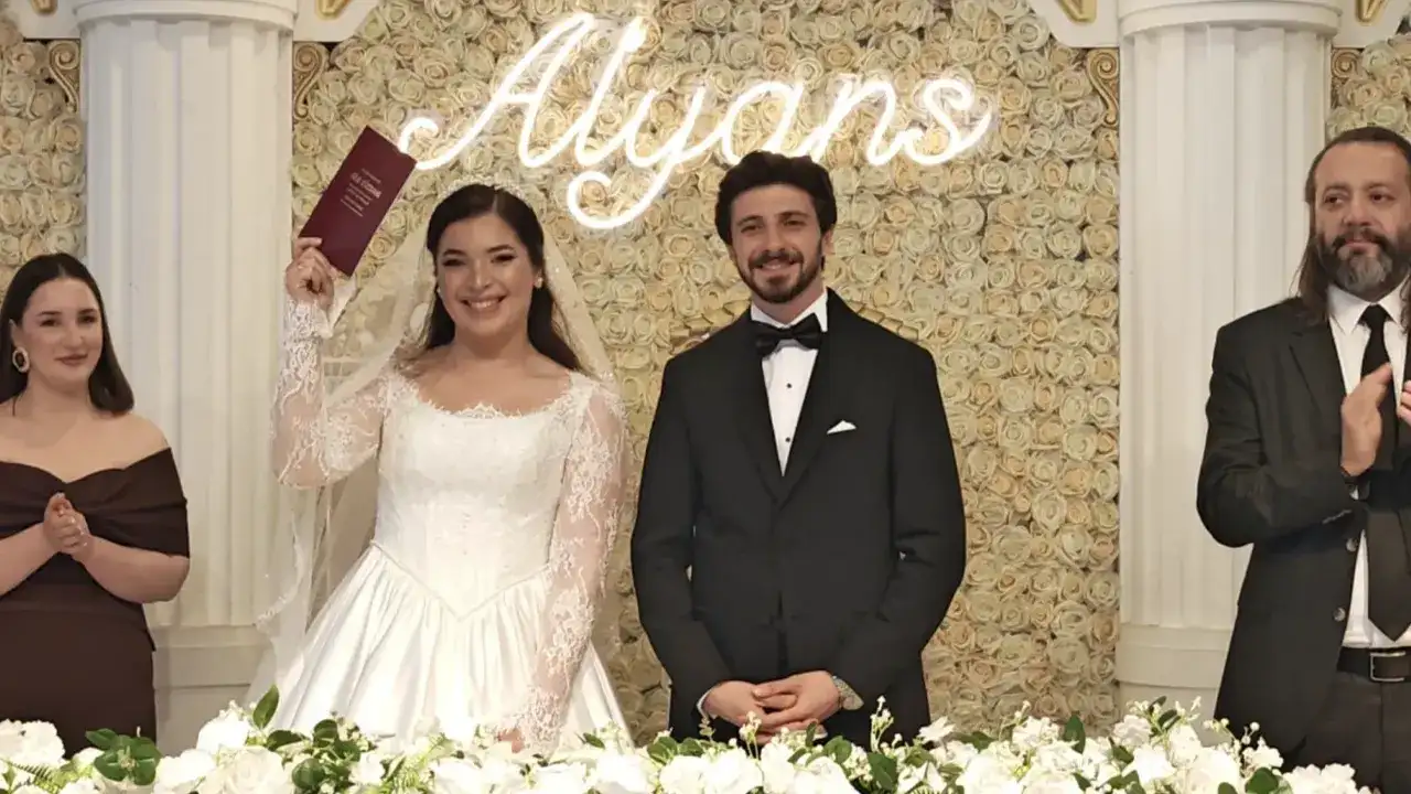 trabzon-basininda-mutlu-gun-efnan-ile-ozan-evlendi