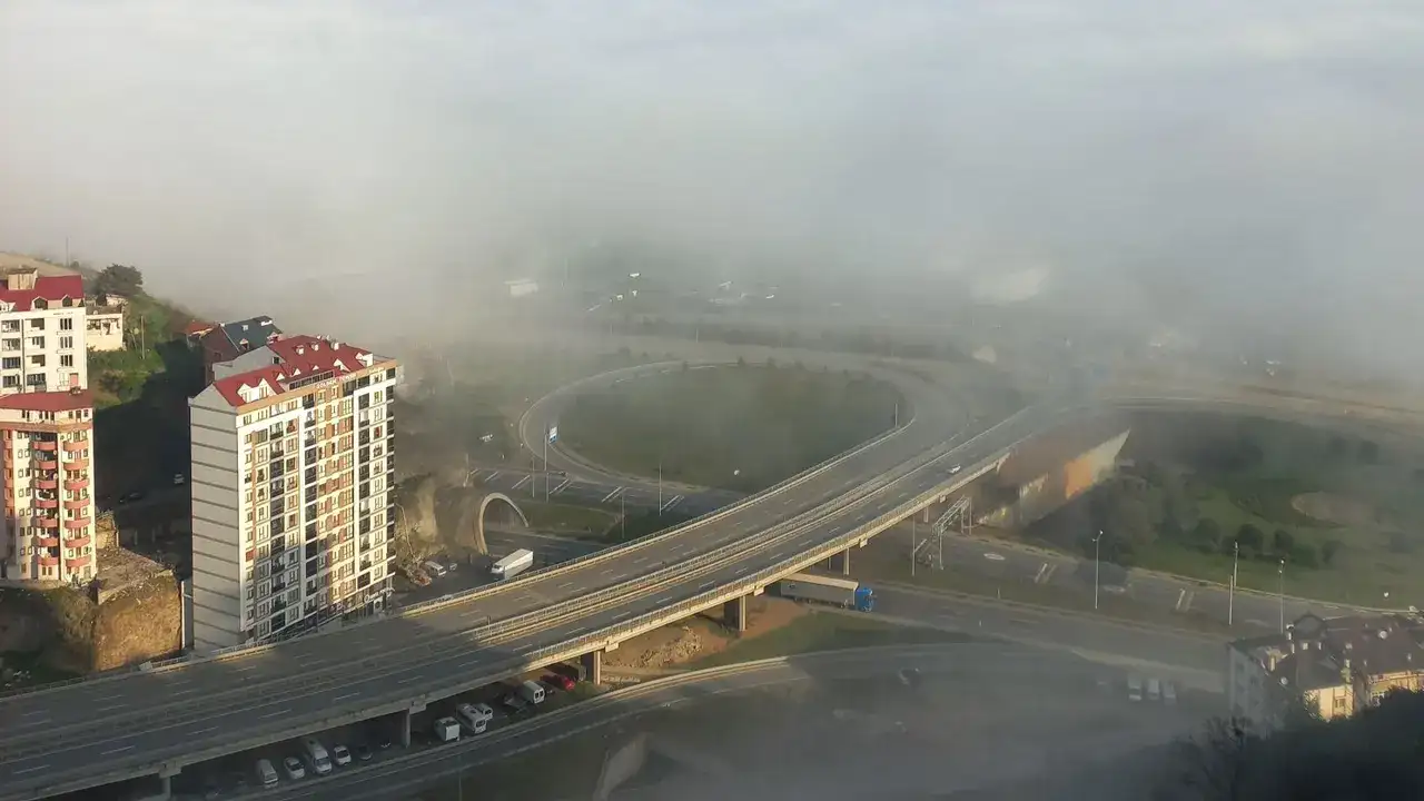 trabzon-sabaha-sisle-basladi-gorus-mesafesi-dustu