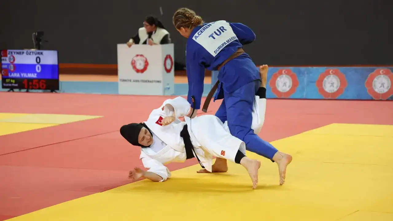 trabzonda-judo-sampiyonasinda-nefes-kesen-ilk-gun