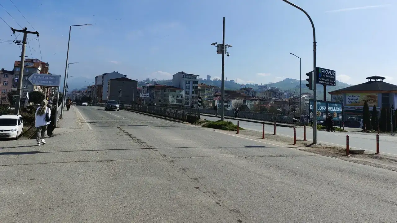 trabzonda-o-kopru-tehlike-saciyor-vatandas-tepkili