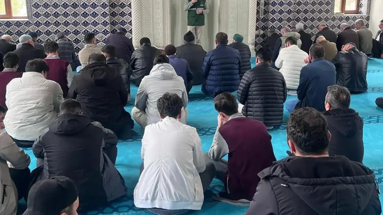 bayburtta-camide-bagimlilikla-mucadele-bilgilendirmesi