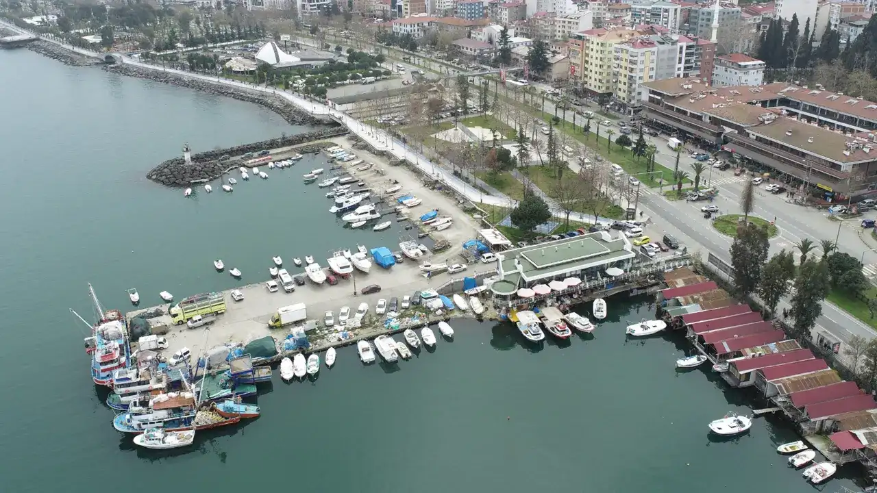 trabzon-akcaabatta-otopark-alani-tartismasina-resmi-yanit