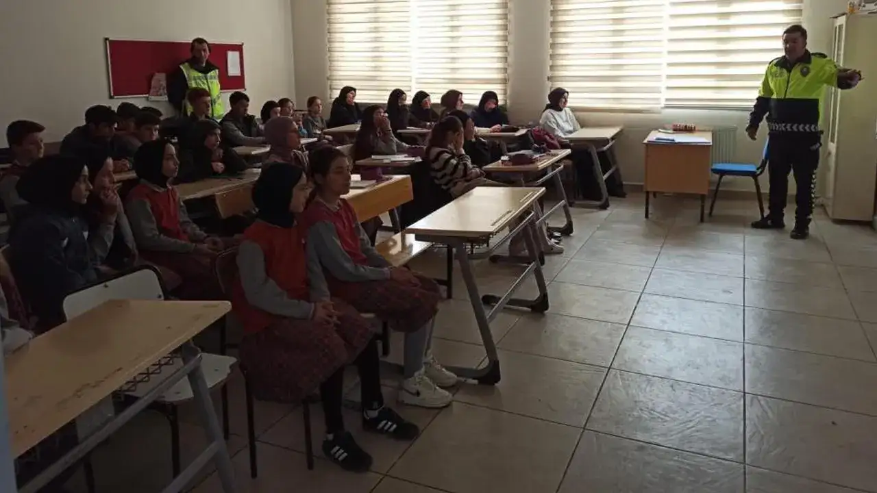 aydintepede-ogrencilere-trafik-egitimi-verildi