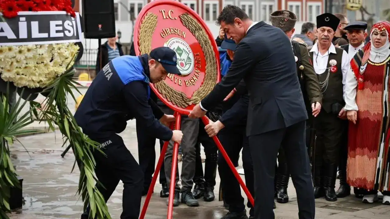 giresunda-topal-osman-aga-vefatinin-103