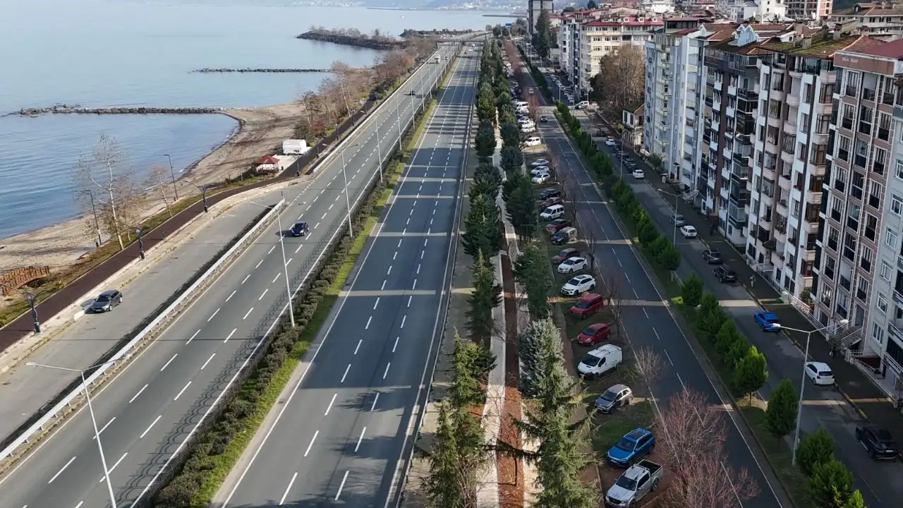 surmenede-2-bin-106-metrelik-bisiklet-yolu-acildi