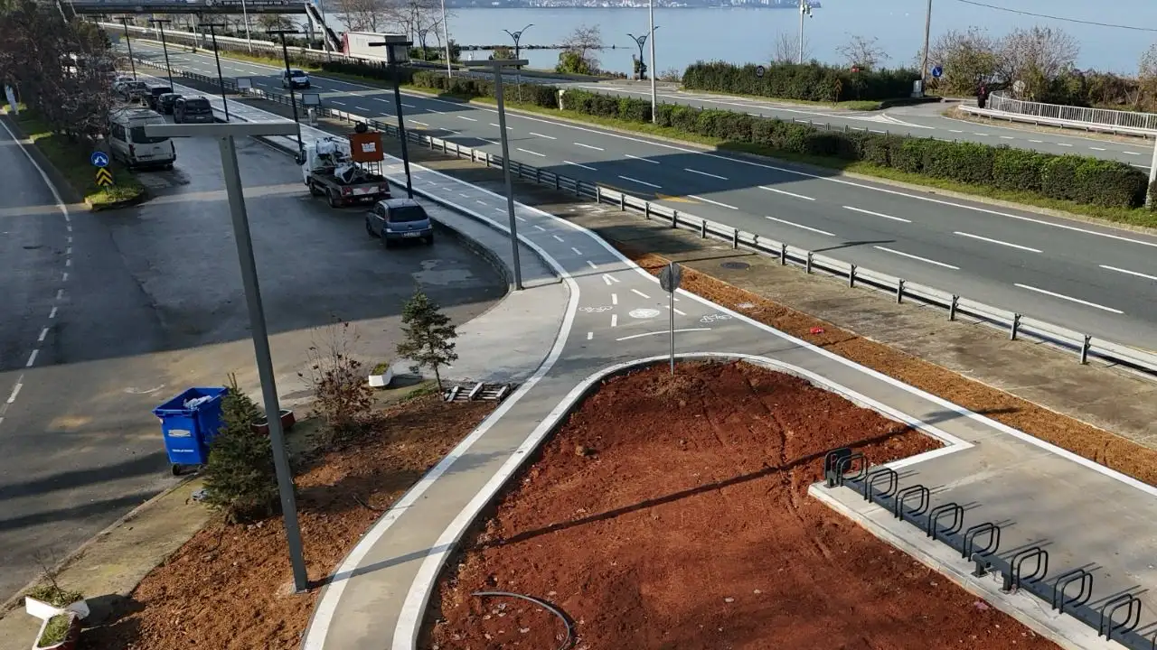 surmenede-2-bin-106-metrelik-bisiklet-yolu-acildi