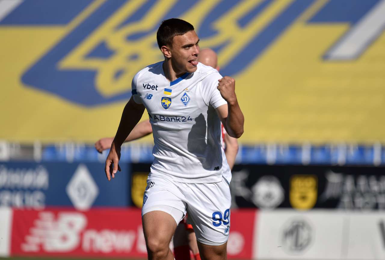 trabzonspor-dinamo-kievin-genc-golcusu-matviy-ponomarenko-icin-girisimlere-basladi