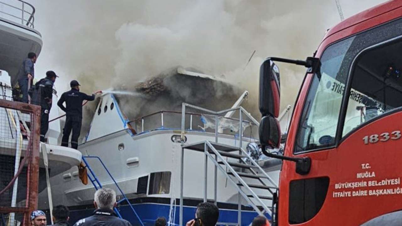 trabzonsporun-eski-baskaninin-yatinda-yangin-cikti-5-kisi-hastaneye-kaldirildi