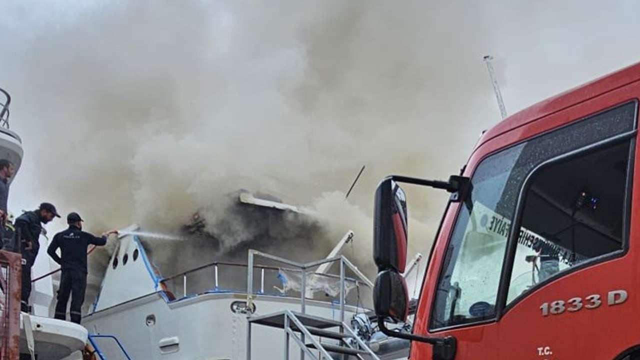 trabzonsporun-eski-baskaninin-yatinda-yangin-cikti-5-kisi-hastaneye-kaldirildi