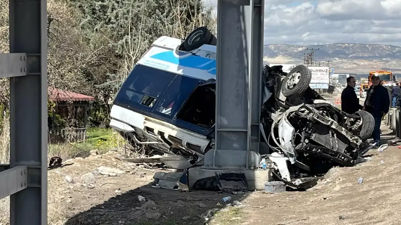 ankarada-5-kisinin-oldugu-kazanin-goruntuleri-ortaya-cikti