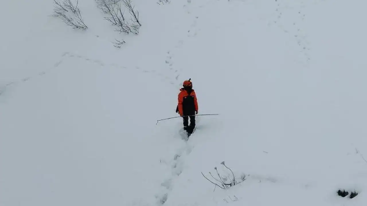 artvinde-cig-bolgesinde-risk-suruyor-aramalar-baslayamadi