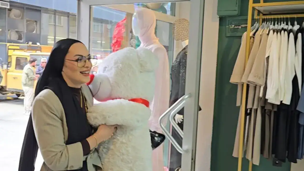 rizede-acilisa-anlamli-cagri-cicek-yerine-oyuncak-toplandi