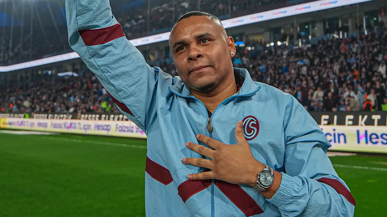 Trabzonspor'dan Jaja Coelho'ya teşekkür plaketi | Haber61 - Trabzon Haber