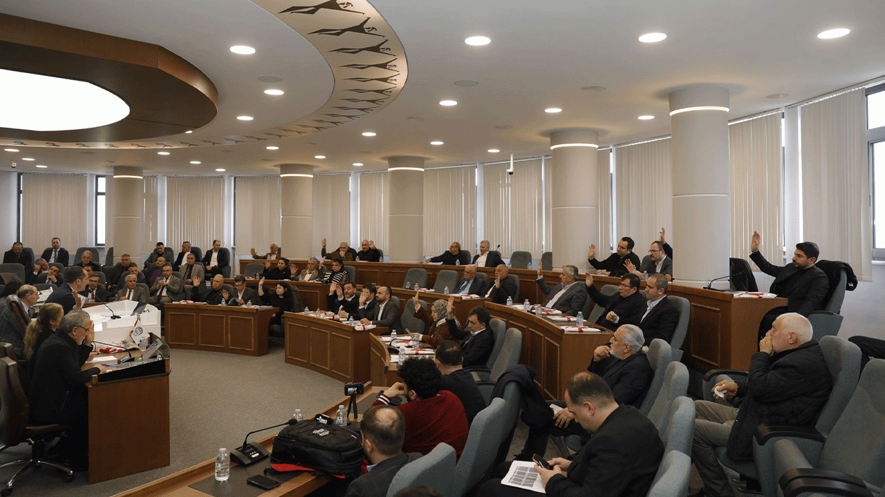 trabzonda-esnaf-sikayetci-oldu-otopark-ucretlendirdi