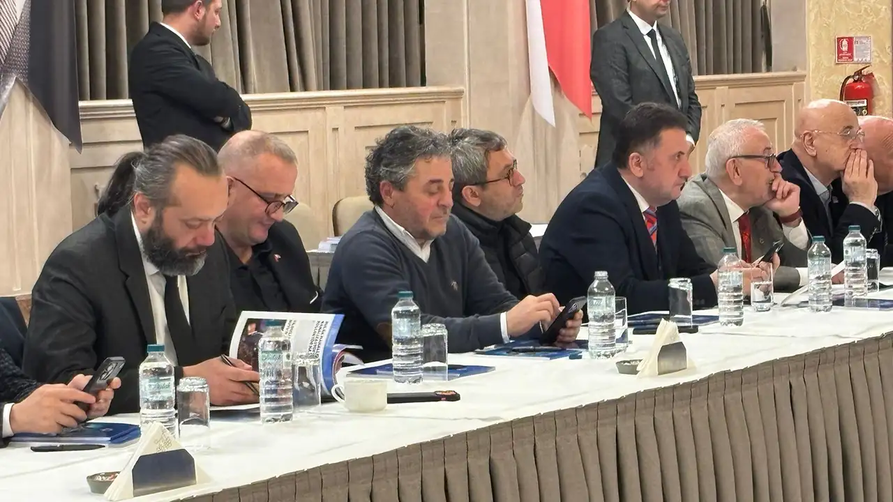 trabzonda-onemli-toplanti-baskan-genc-2-yilini-degerlendiriyor