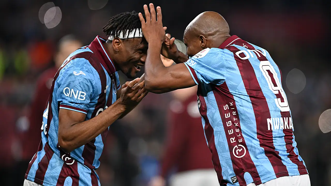 trabzonspor-istanbula-meydan-okudu-restleri-cekti