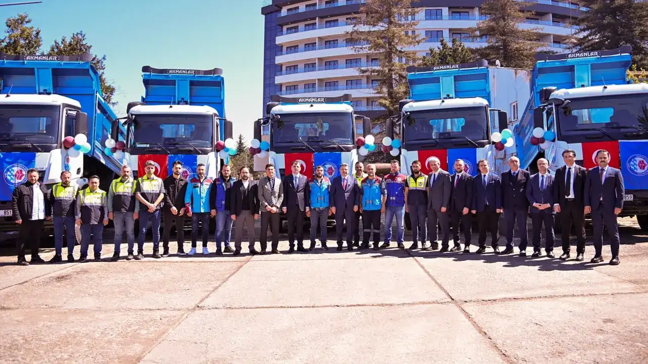 trabzon-buyuksehir-arac-filosuna-6-yeni-arac-katti