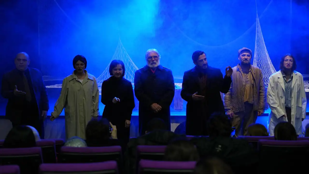 trabzondaki-tiyatro-festivaline-savas-etkisi-o-ulke-katilamayacak