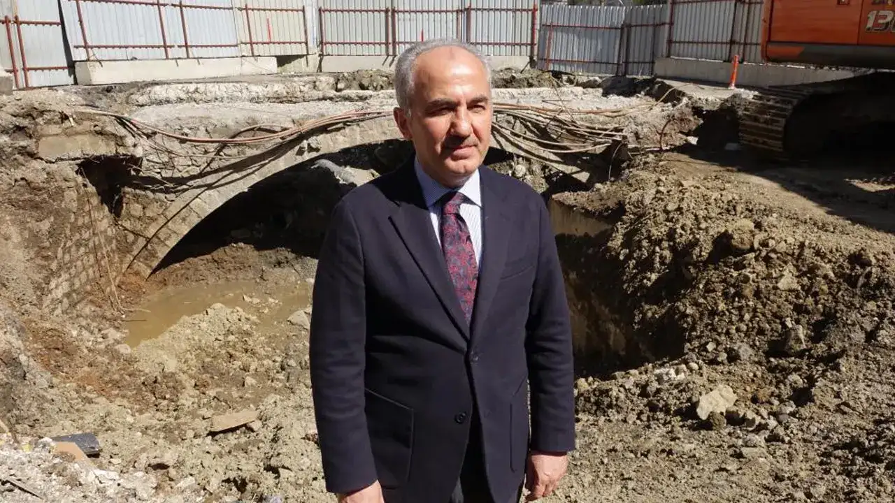 rizede-tarihi-kemer-kopru-gun-yuzune-cikariliyor