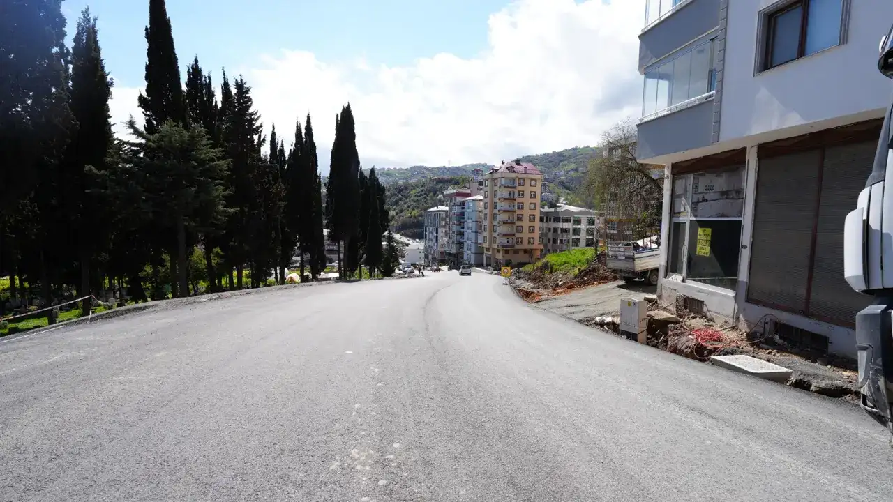 akcaabatta-ulasim-seferberligi-kritik-projelerde-calismalar-suruyor