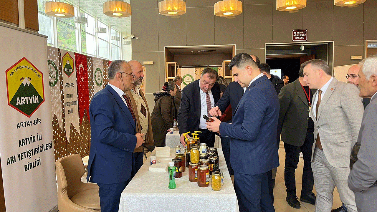 artvinde-bal-calistayi-duzenlendi