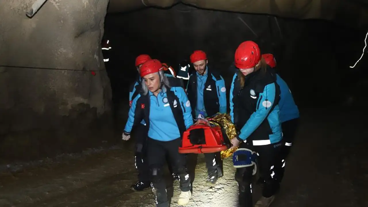 gumushanede-maden-tatbikati-gercegi-aratmadi-75-personel-katildi