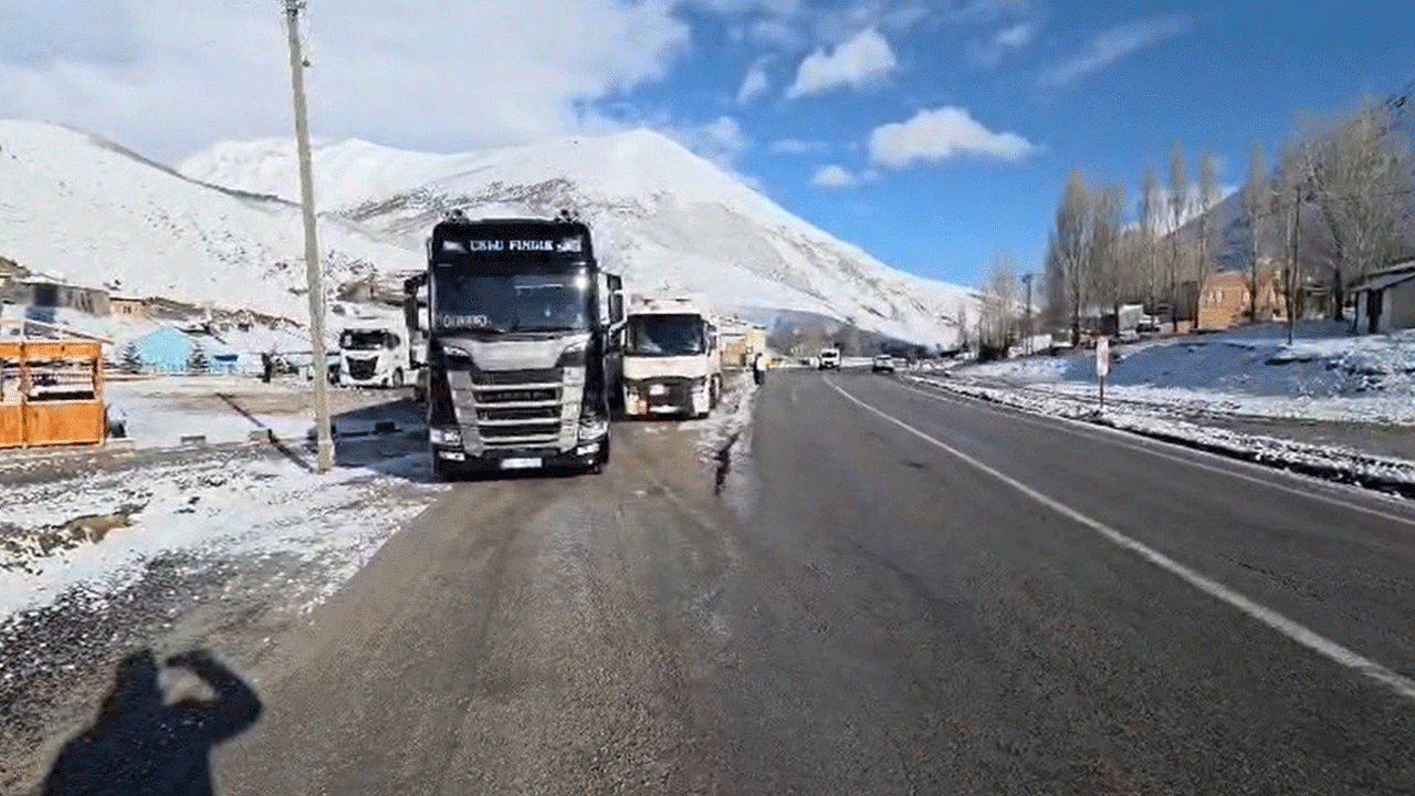 kop-daginda-buzlanma-agir-tonajli-araclarin-gecisine-izin-verilmiyor