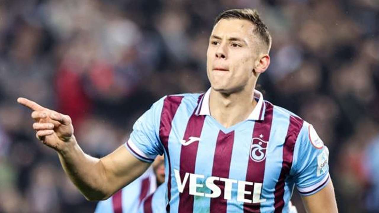 trabzonsporun-eski-futbolcusu-cinde-dikkatleri-uzerine-cekti