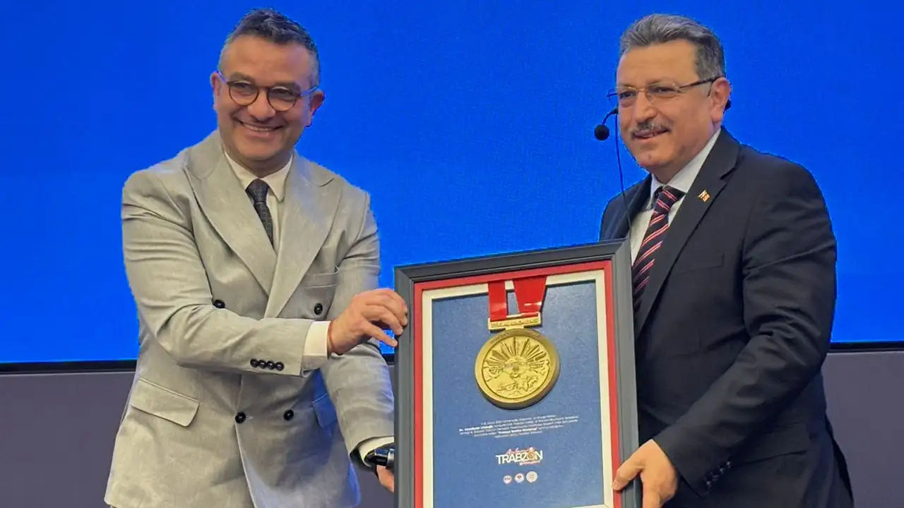 baskan-genc-61-sohbetin-konugu-oldu-trabzonu-gelecege-hazirliyoruz