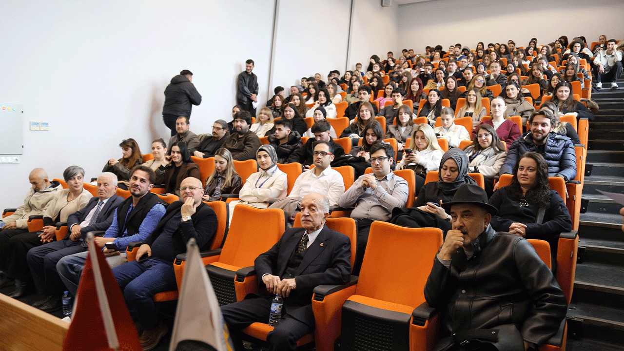 amerikanin-laz-pilotu-avrasyada-havacilik-aski-ogrencilerle-bulustu