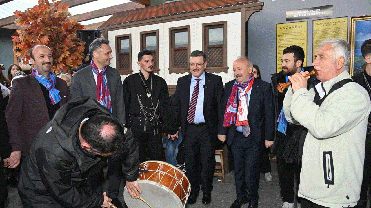 baskan-genc-acikladi-alanlar-doldu-tasti