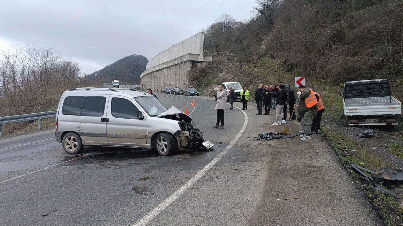 orduda-trafik-kazasi-2-yarali