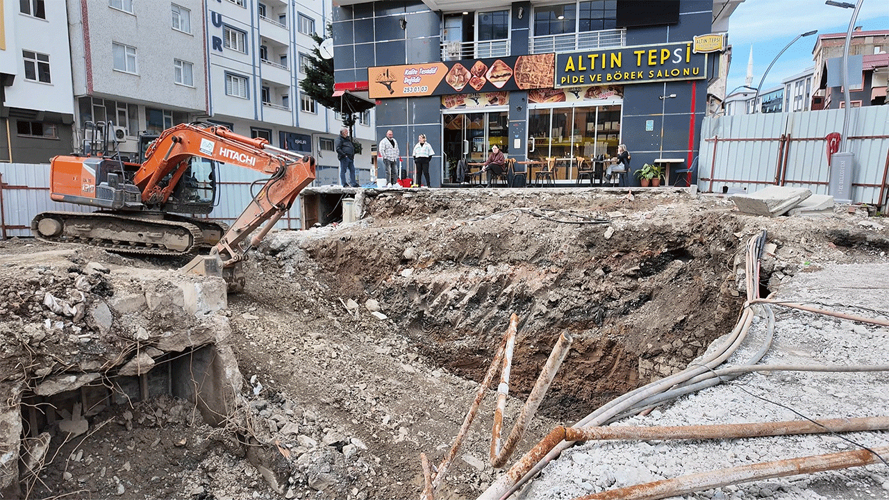 rizede-koprunun-kitabesi-cikti