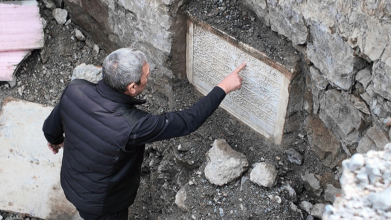 rizede-koprunun-kitabesi-cikti