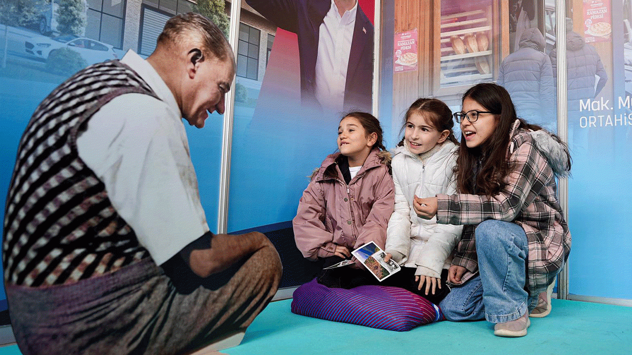 trabzon-gunlerinde-ortahisar-standina-vatandaslardan-ilgi