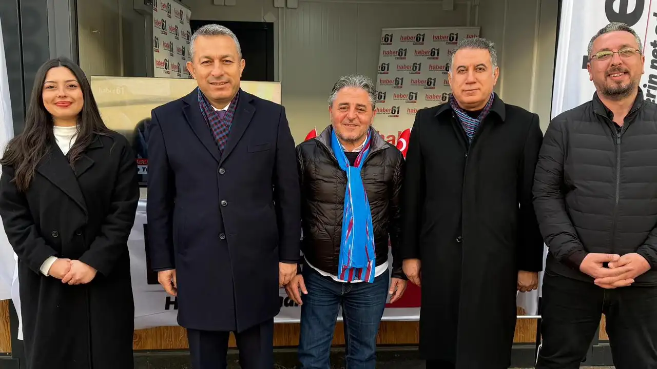 trabzon-gunlerinde-vali-sahin-takdir-topladi