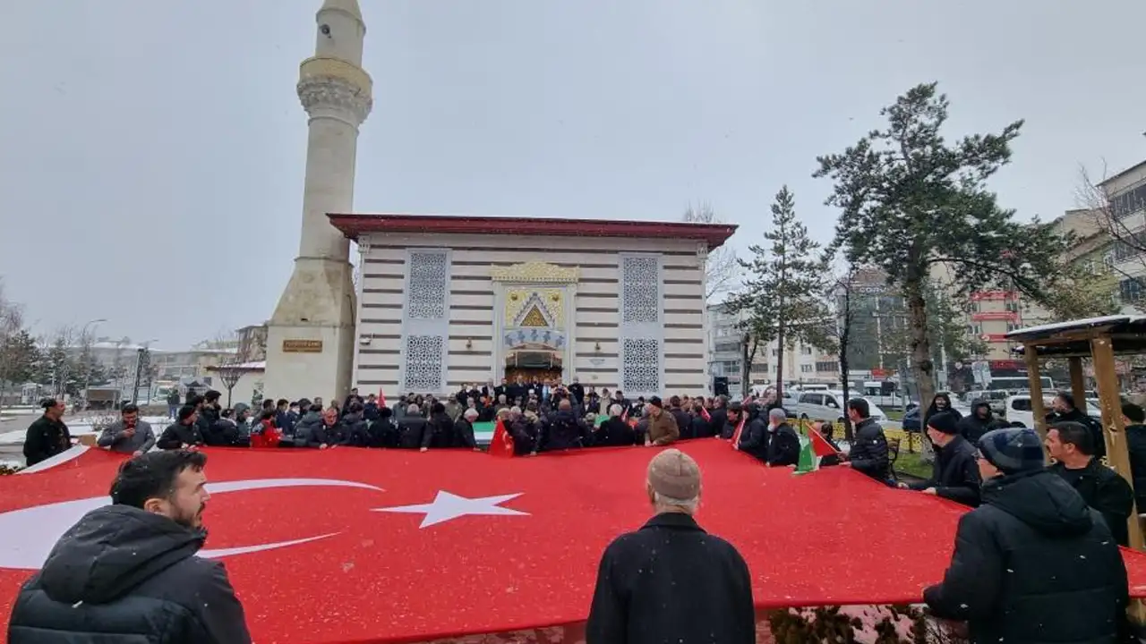 bayburtta-filistine-destek-icin-basin-aciklamasi-duzenlendi