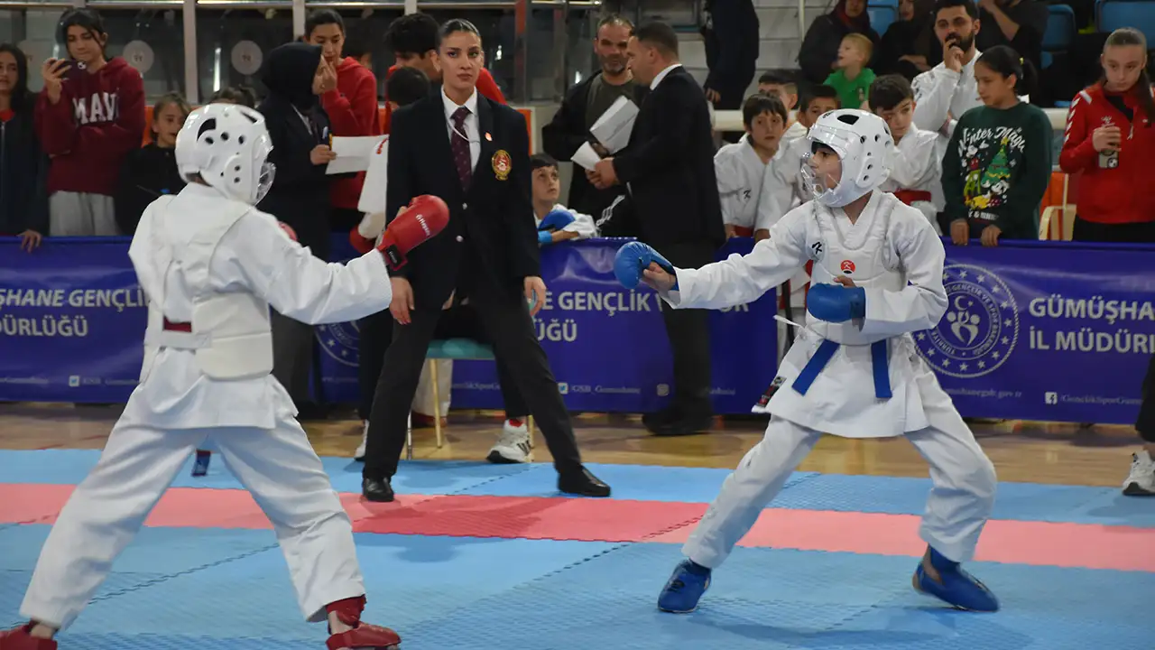 gumushanede-karate-heyecani-250-sporcu-tatamiye-cikti