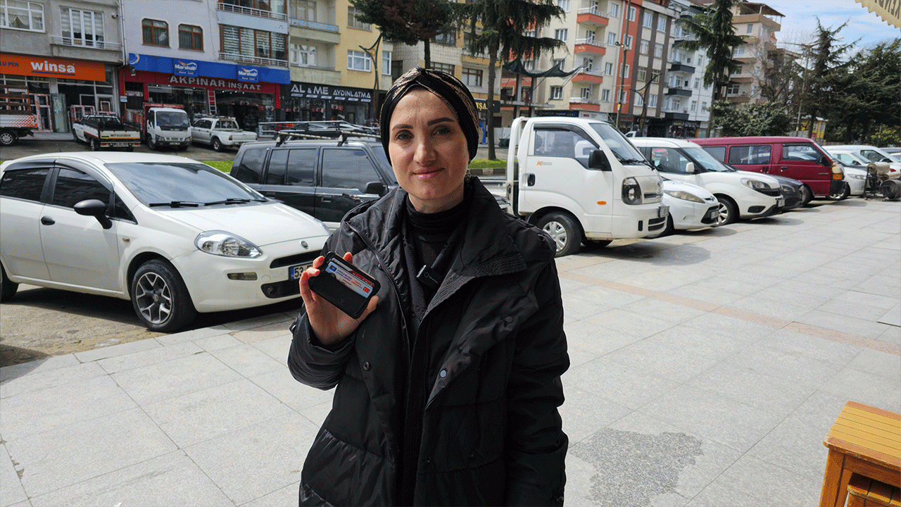 rizede-cuzdanini-kaybetti-guven-duygusunu-buldu