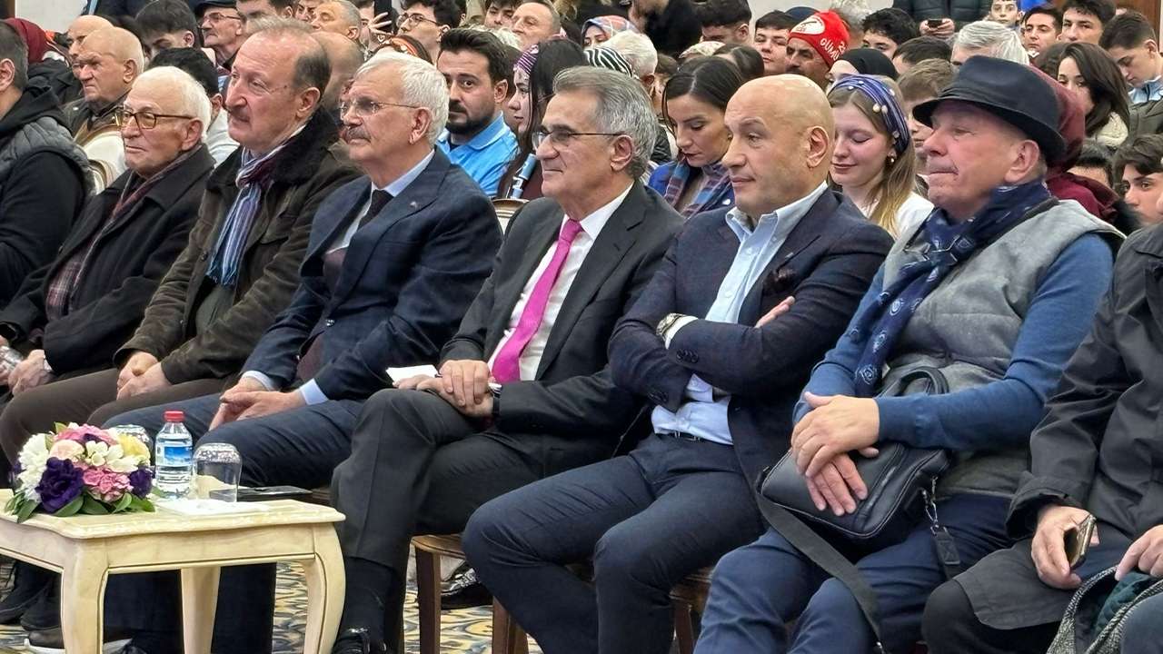 tolga-zenginden-trabzon-vurgusu-once-sehir-sonra-trabzonspor-trabzonluluk-kimliktir