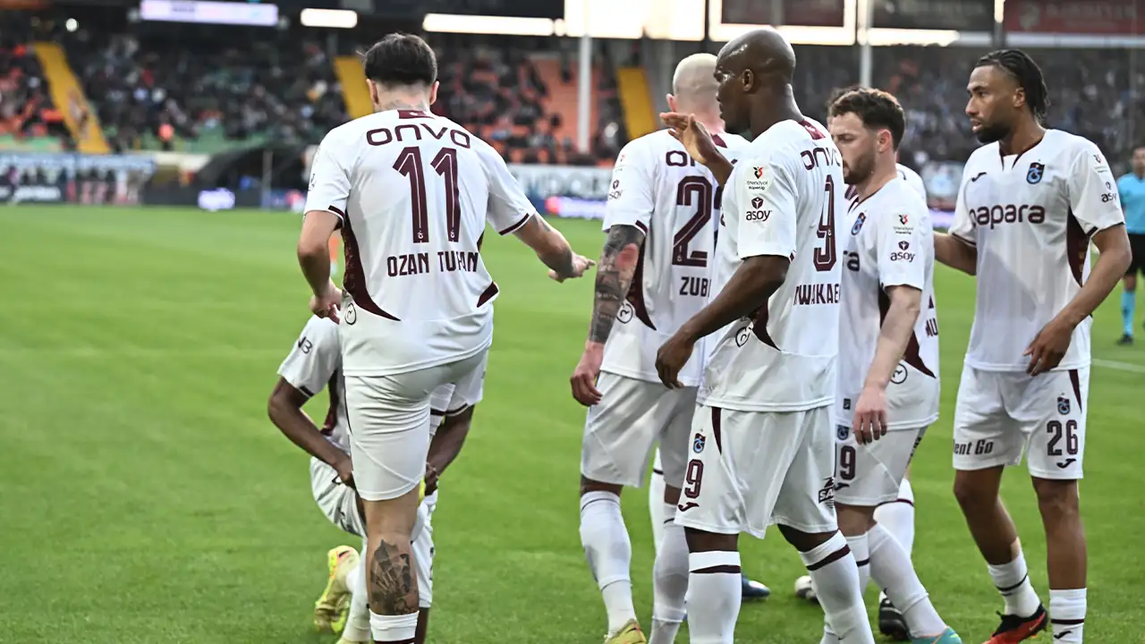 trabzonsporda-gol-yuku-paylasildi-10-farkli-isim-sahneye-cikti