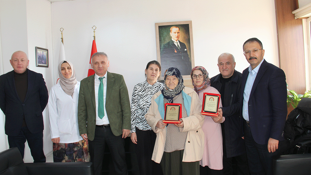 gurbetci-anne-ve-oglundan-memleketine-saglik-destegi