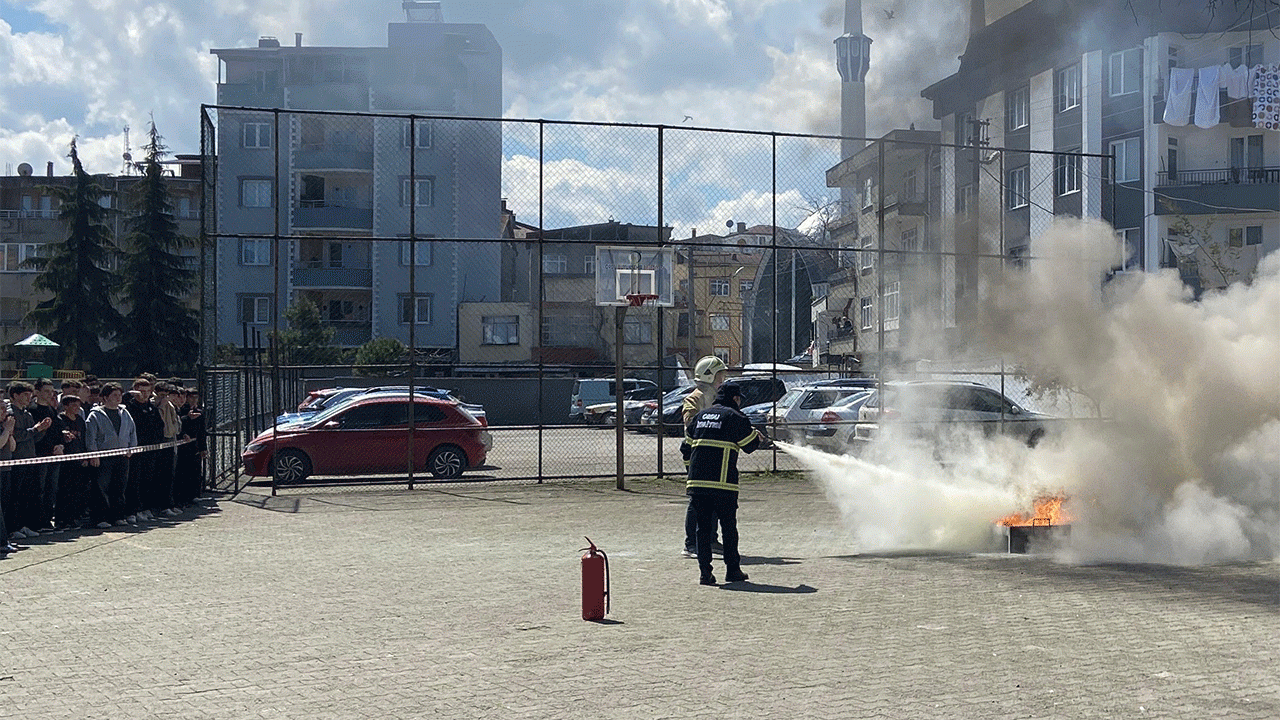 orduda-liseli-ogrencilere-hayat-kurtaran-yangin-tatbikati