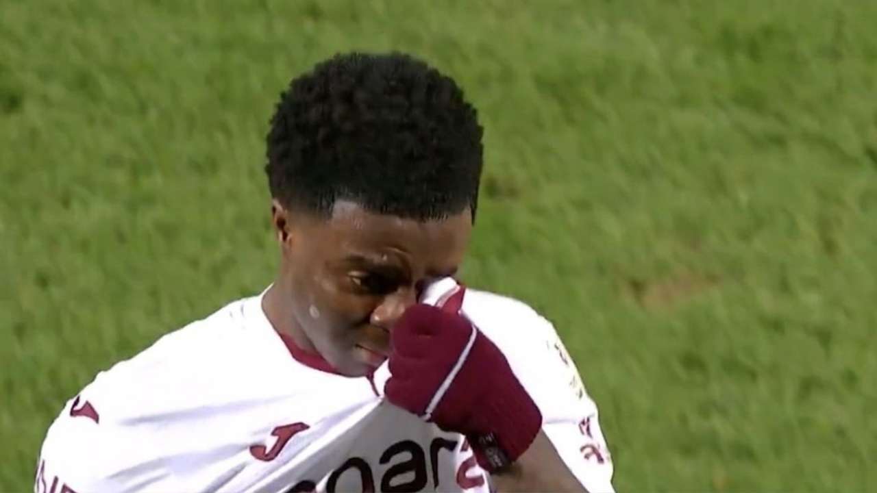 Trabzonspor'un yıldızı Oulai'iden hem sahada hem dışarıda dikkat çeken hareket